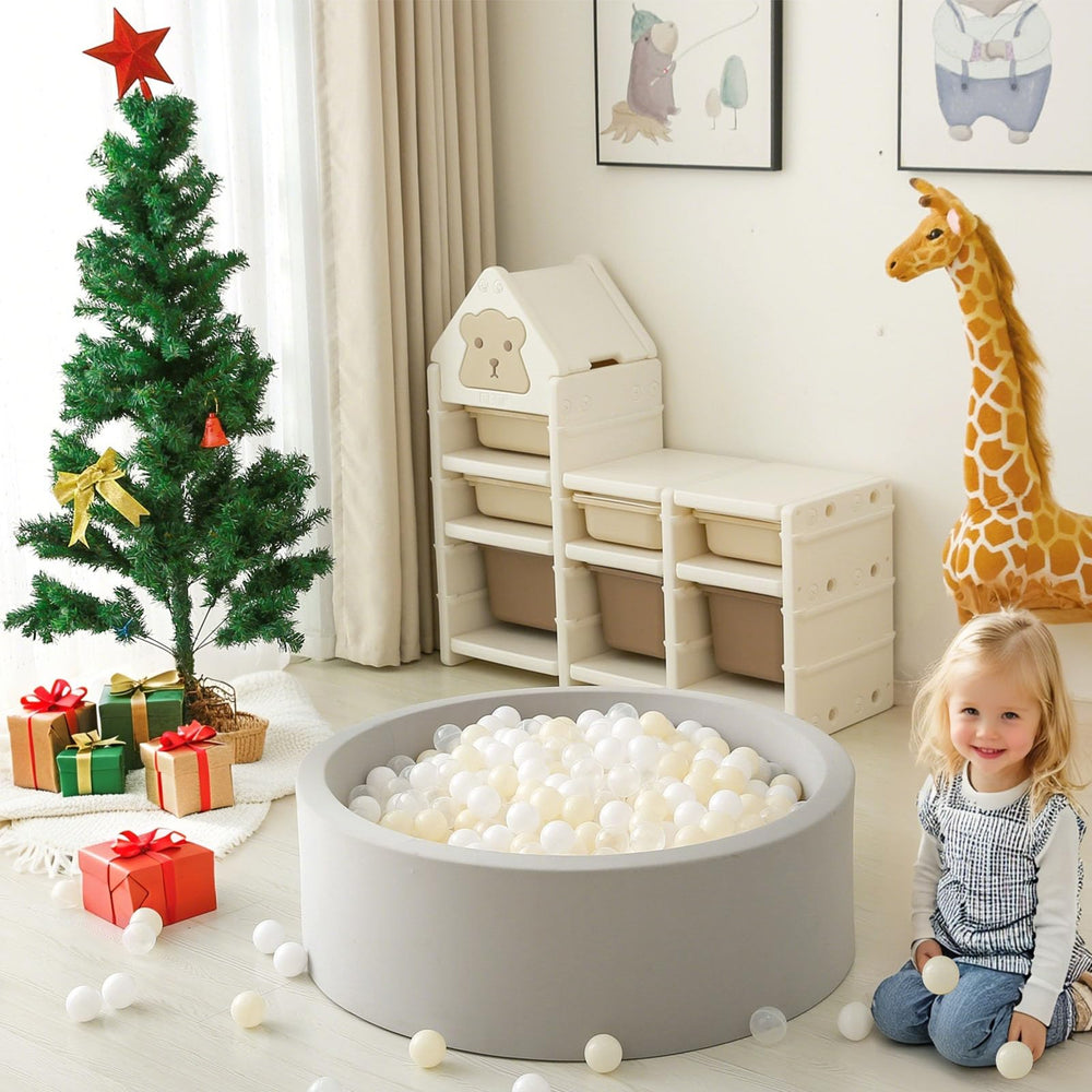 GOGOSO ball pit balls brighten kiddie pools and serve as decor.