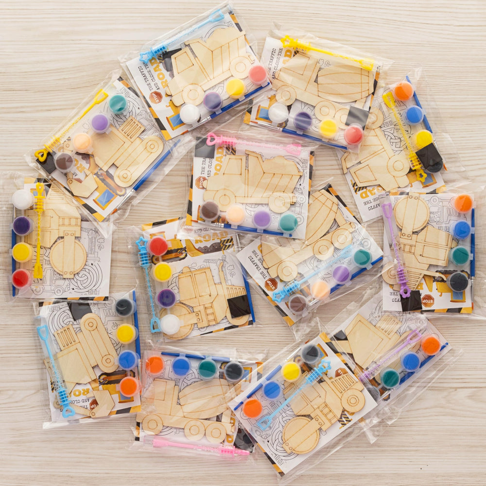 GOGREENWOVEN construction party favors with bubble wands for imaginative play