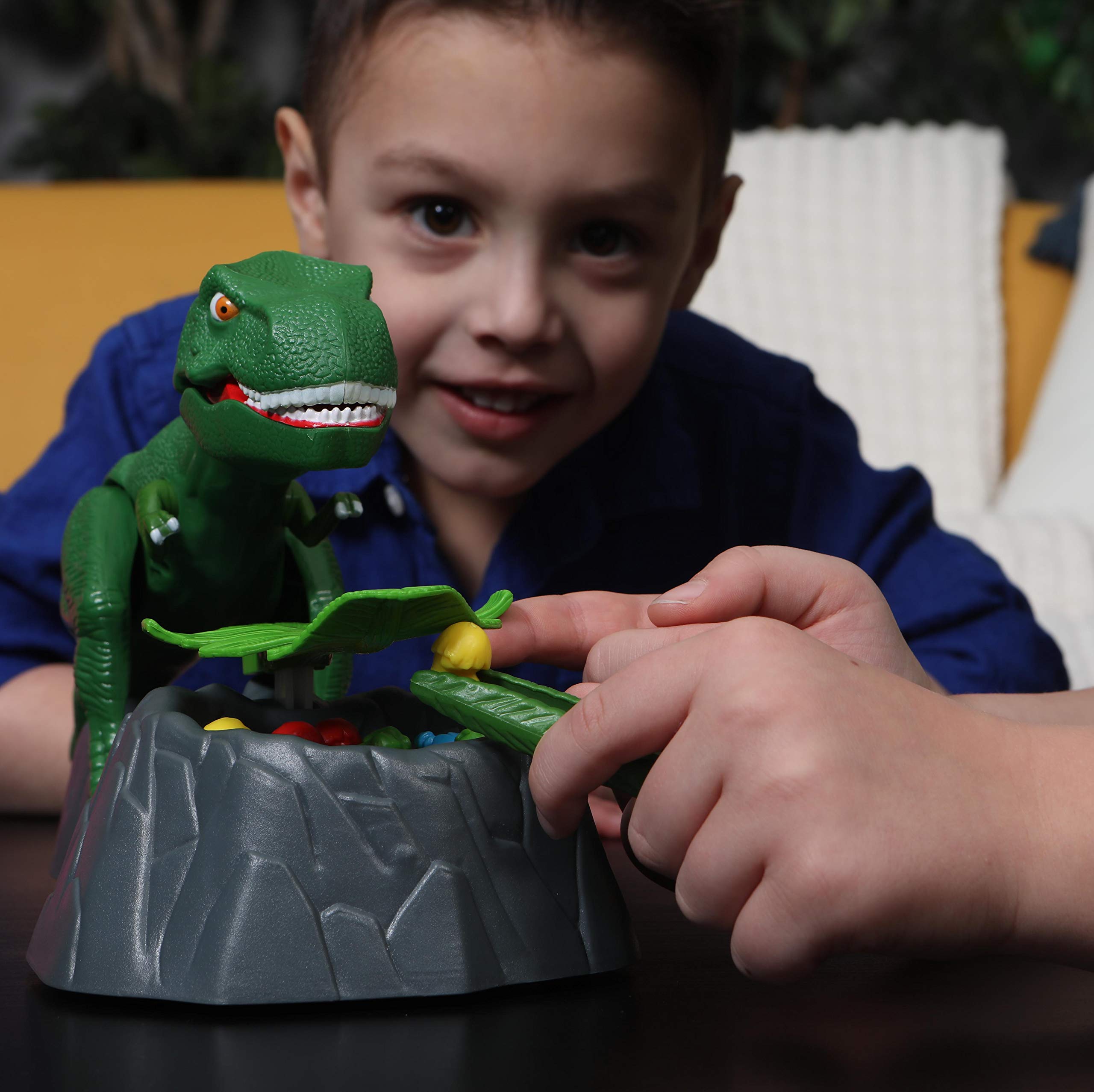 Goliath Dino Crunch family play for 2-4 players together.