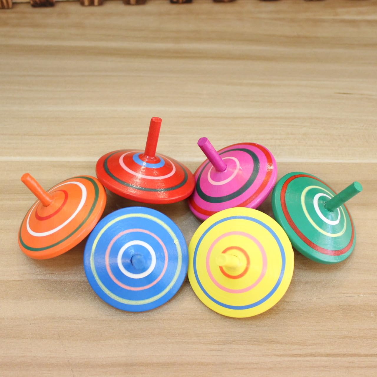 GoodPlay colorful wooden tops support color recognition and coordination