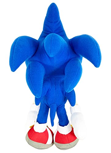 Great Eastern Entertainment Sonic plush detail face captures iconic features for collectors