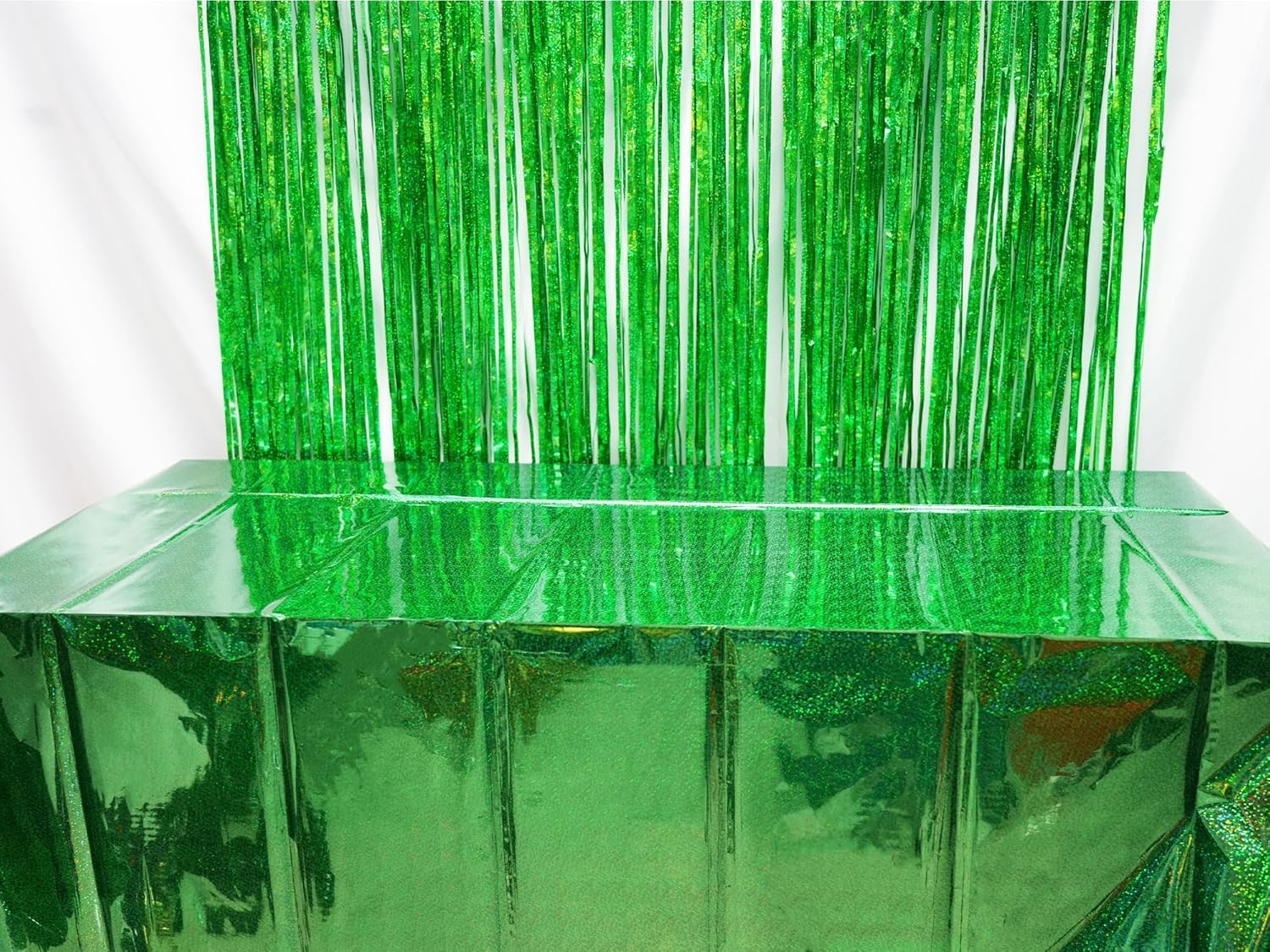 GREATRIL St Patrick's Day decor with green table cover.