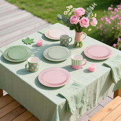 Greencian disposable tableware suited for picnics and outdoor gatherings.