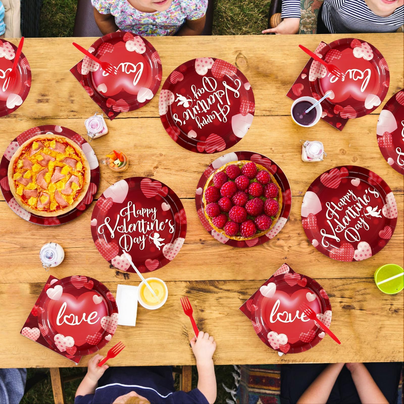 Greencian Valentine quick-cleanup set for more time with guests