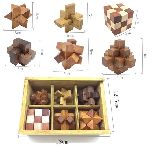 Guaishou puzzle with six designs invites immersive problem solving.
