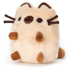 GUND surface washable plush easy cleaning after playtime.