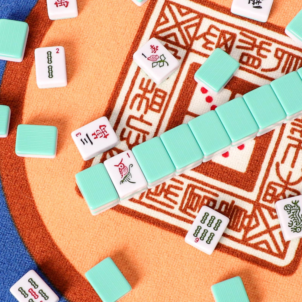 Replacement Jokers and blank tiles included with GUSTARIA set.