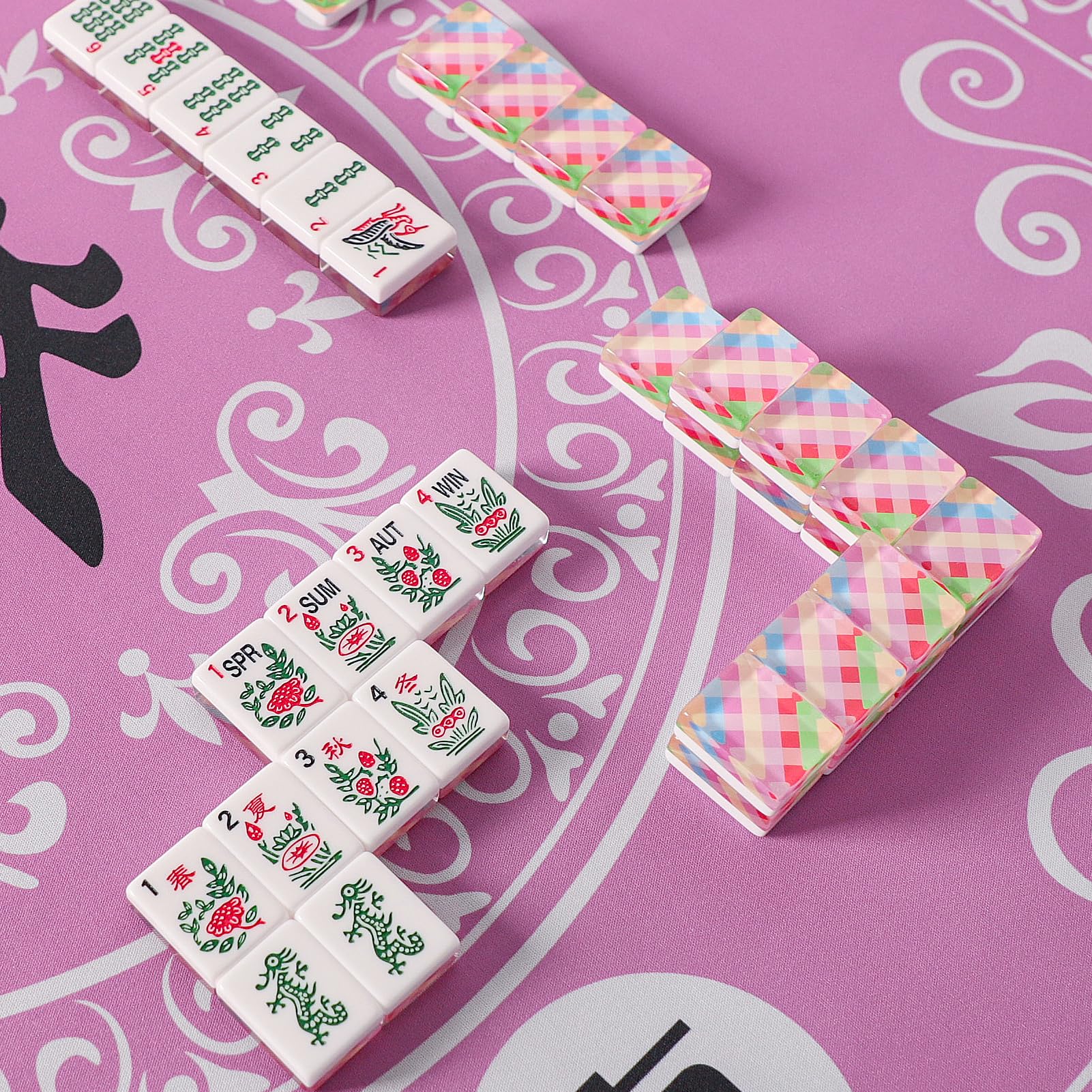 GUSTARIA tiles feature clear numerals and characters for easy reading.