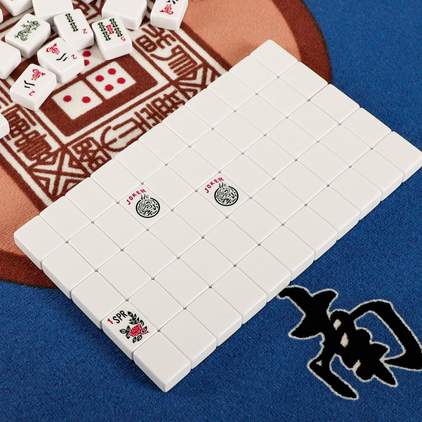GUSTARIA stylish American Mahjong set for family game night.