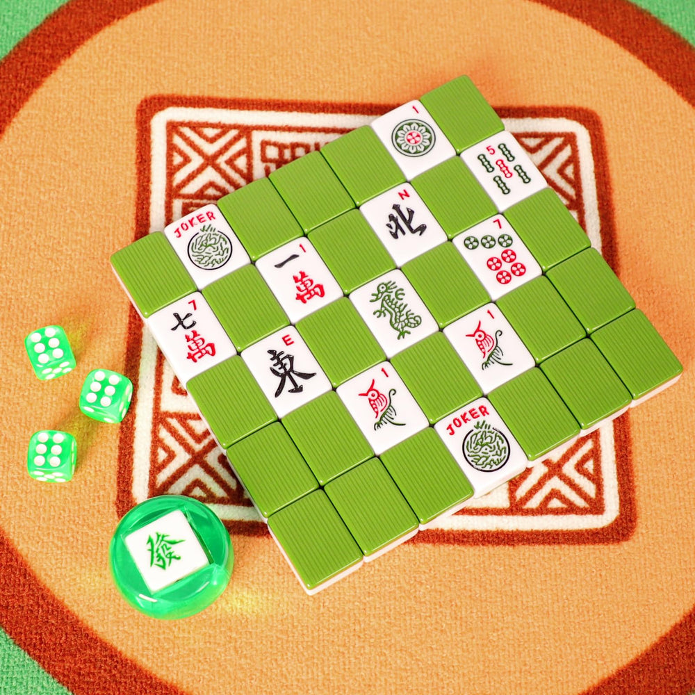 GUSTARIA included instruction booklet supports beginners.