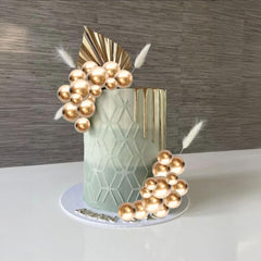 Lightweight and portable, great for on-the-go event decorating.