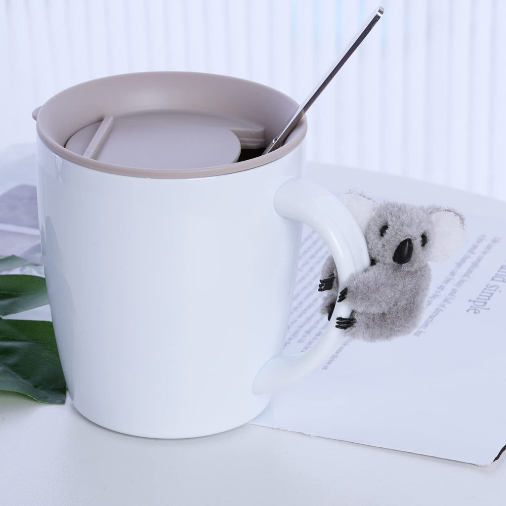 Haakong koala clip shows grey and khaki colors for versatile styles.