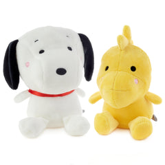 Hallmark Snoopy Woodstock plush magnets allow easy connect and detach