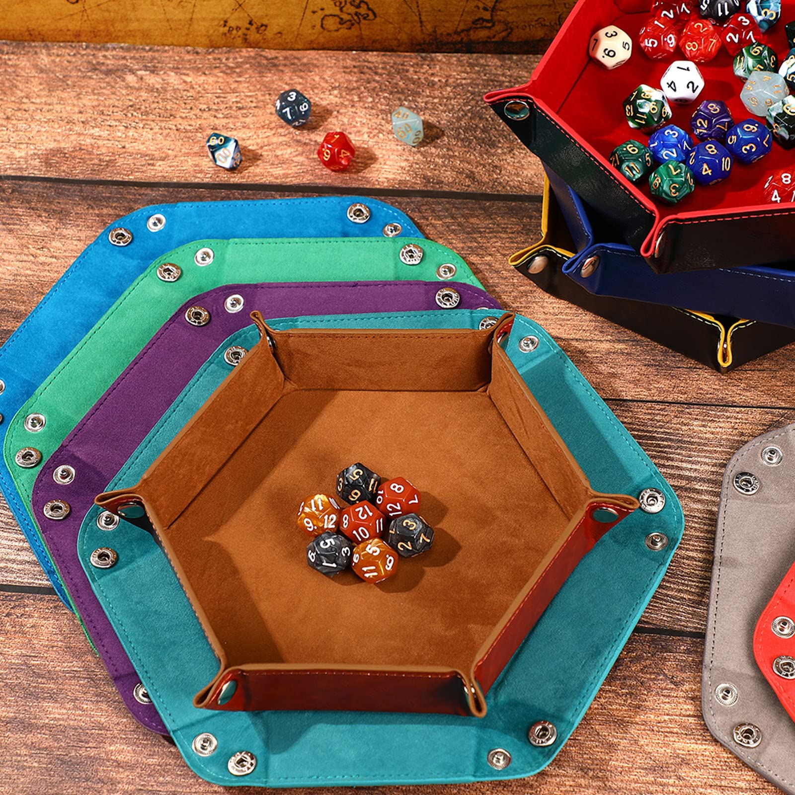 Hanaive dice tray green combines durability and nimble folding for travel-friendly RPGs.