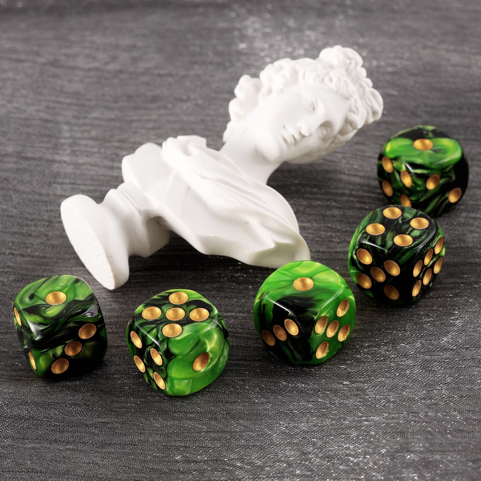 Handan acrylic dice with durable finish for repeated use.