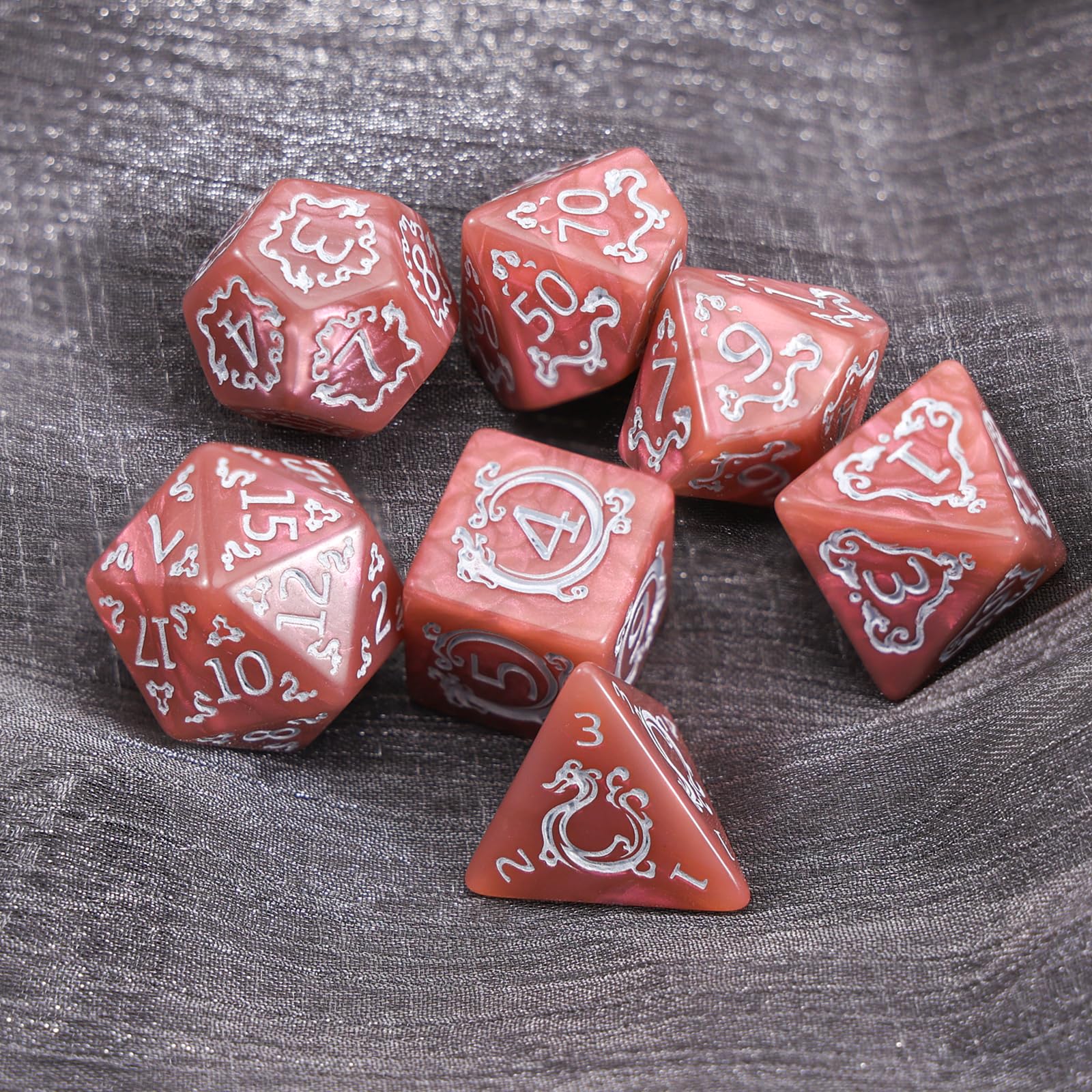 Handan DND dice gift packaging, ideal present for tabletop gamers.