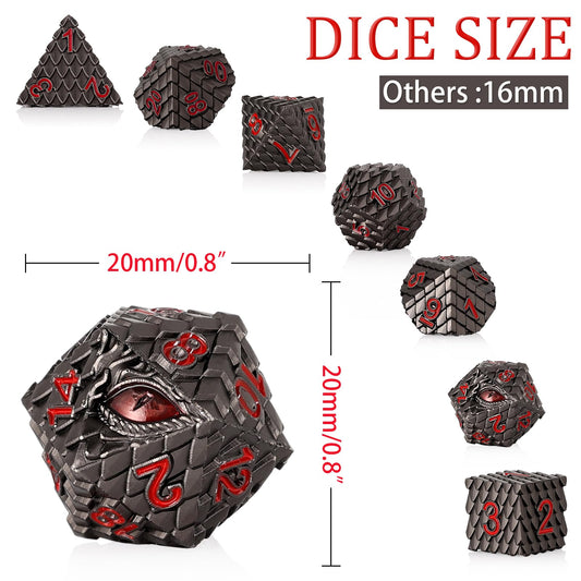 Handan metal dice close-up highlights dragon-scale detailing and premium heft during play.
