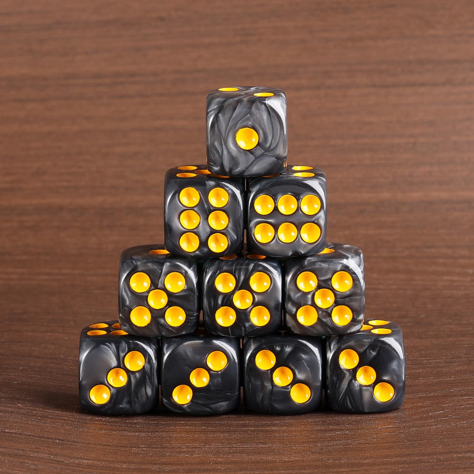 Handan teaching dice aids for math practice and classroom activities
