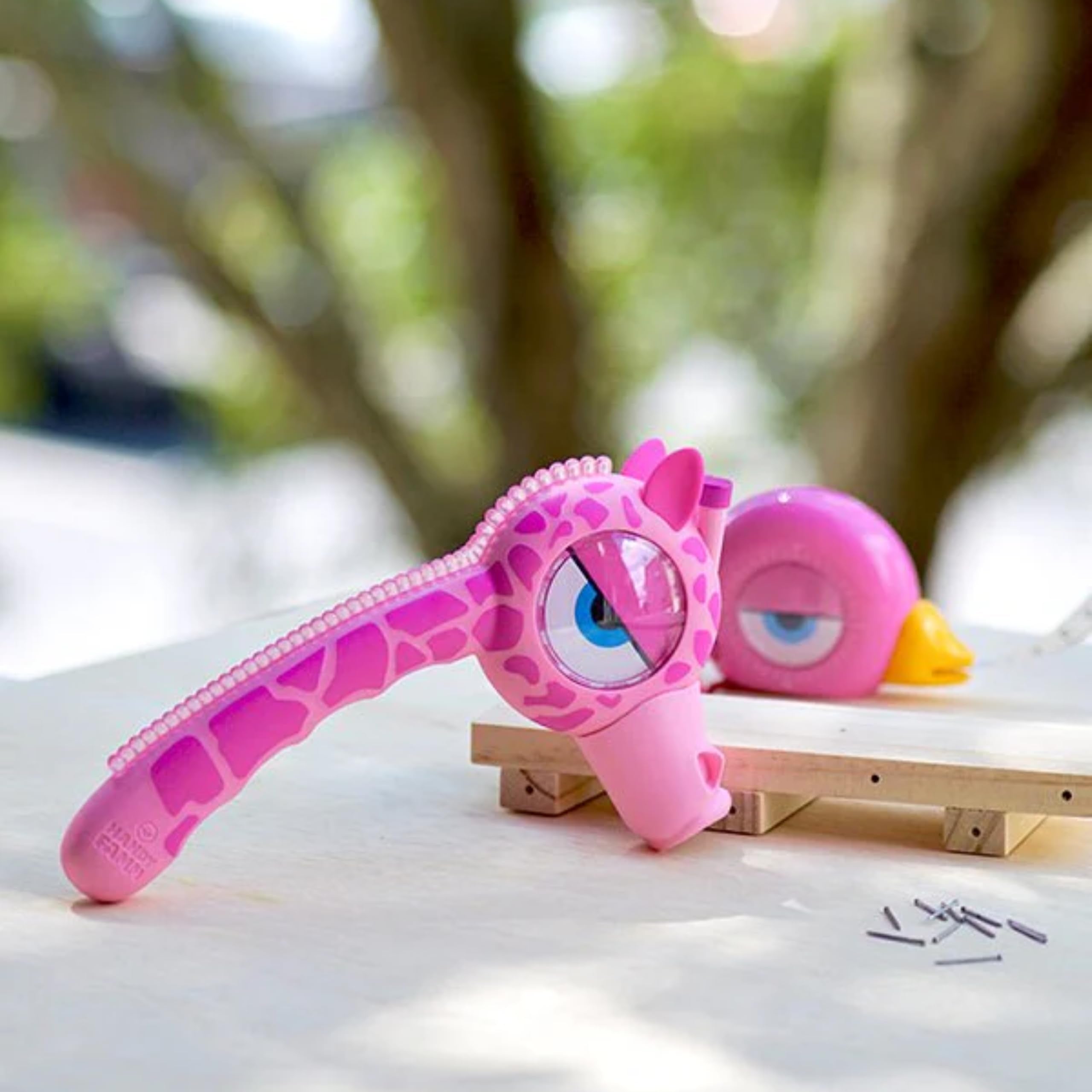 Handy Famm horn nail remover helps kids pull nails easily
