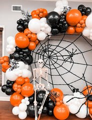 Haolongfa spooky birthday celebration with versatile arch and garland.
