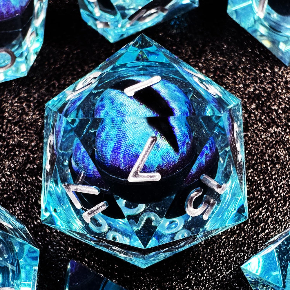 HAOMEJA Dragon Eye DND dice closeup showing crisp edges for precision