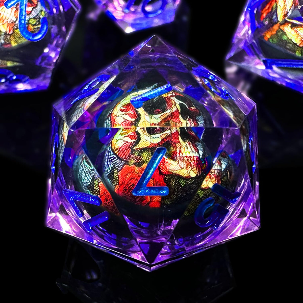 HAOMEJA Skull D&D dice set with D20 close-up for immersive battles.