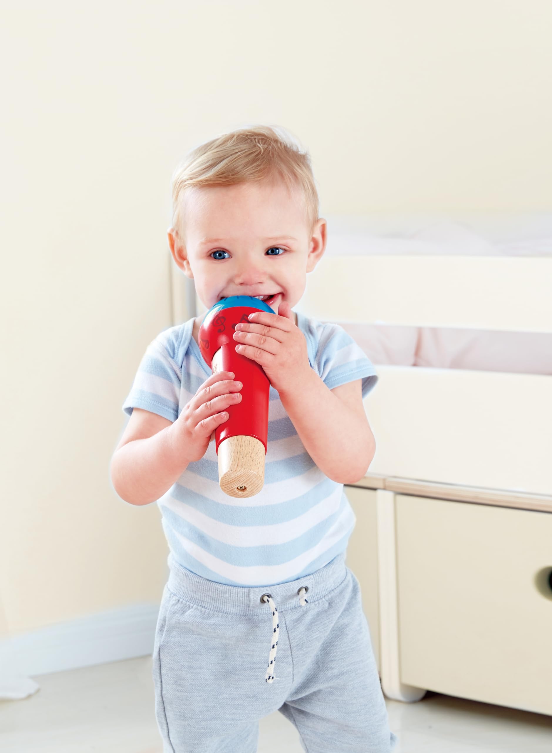 Hape Mighty Echo Microphone kid singing play shows young performers in action
