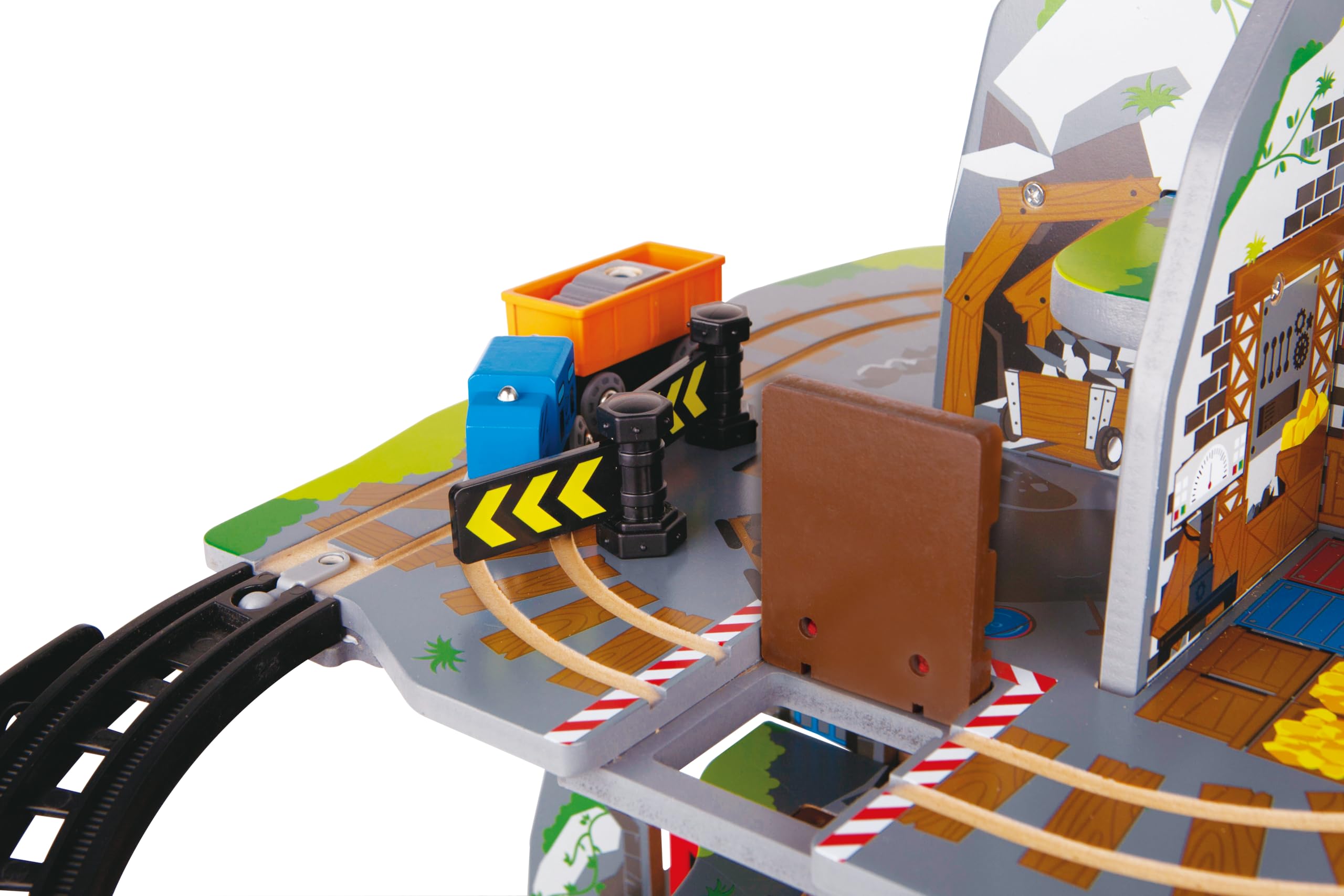 Hape Mountain Mine conveyor belt moves ore for realistic train play
