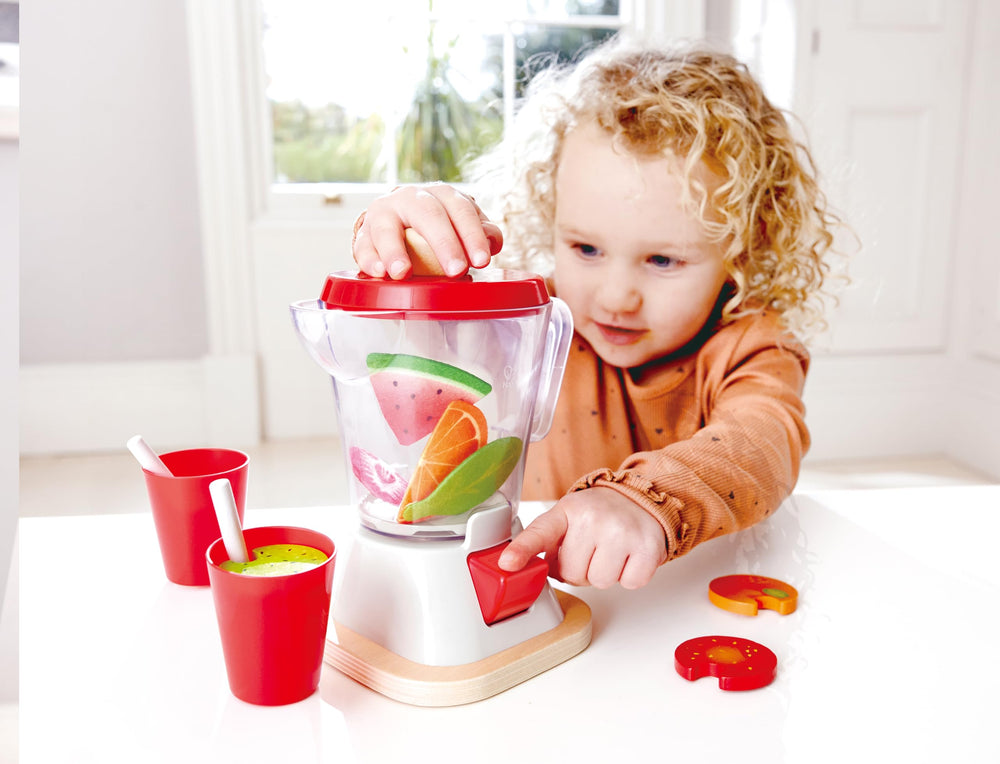 Hape Smoothie Blender button action demonstrating spinning blending play