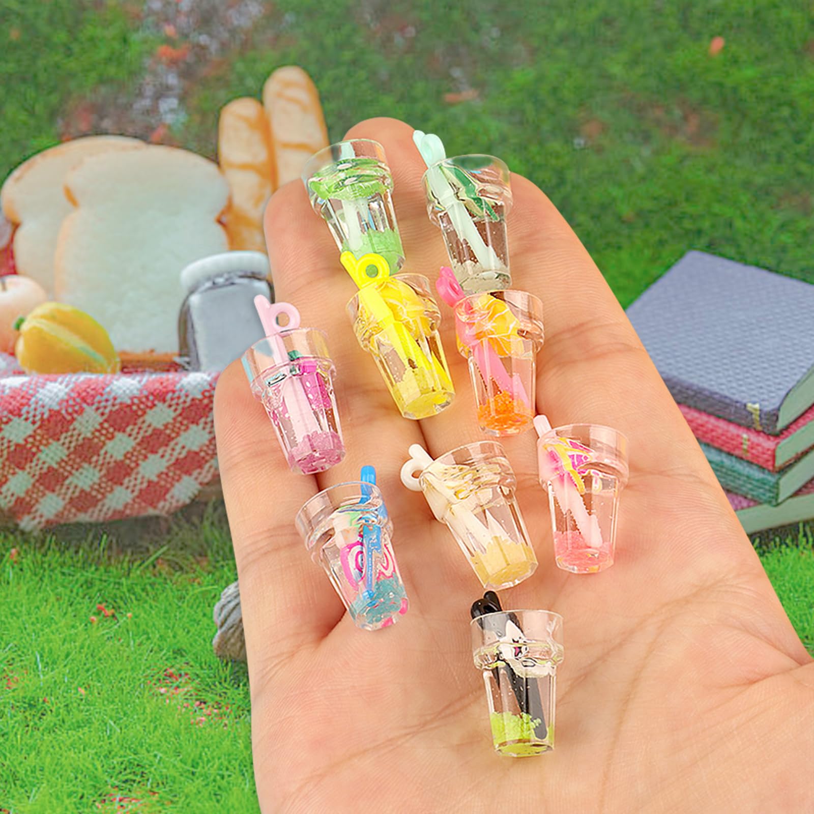 Harewu 1:12 scale beverage bottles brighten dollhouse dioramas.