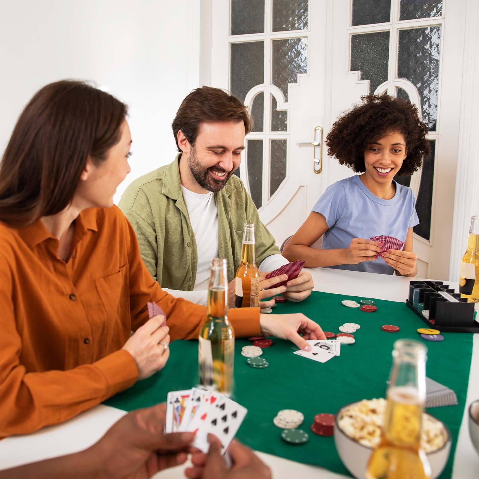 Hariendny tear-resistant mini cards stay durable during games