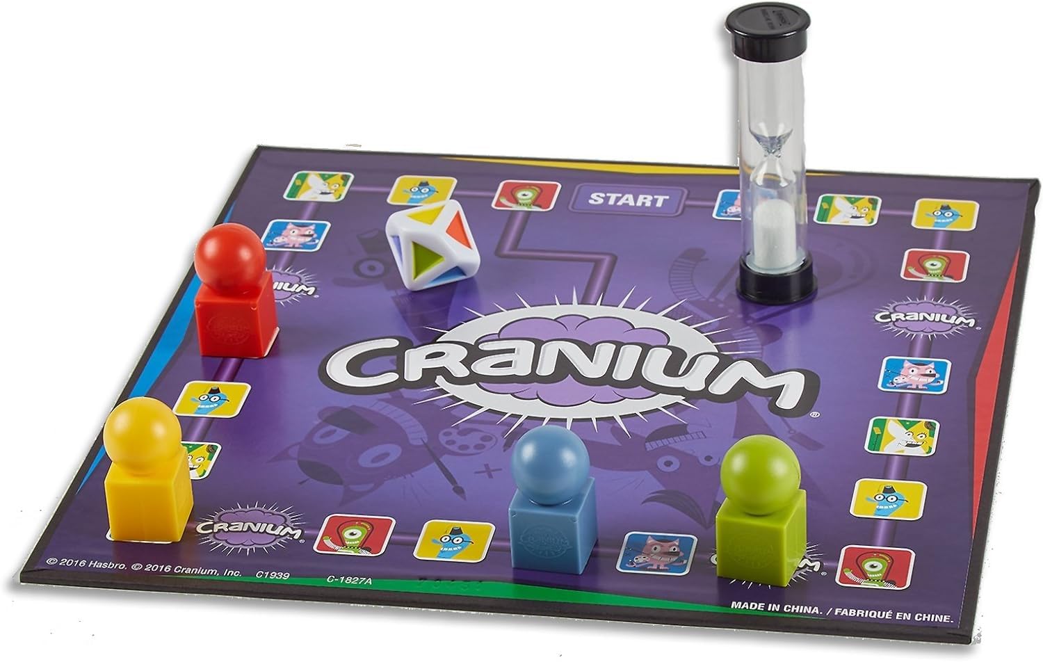 Hasbro Cranium Game die for quick moves and turns