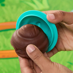 Hasbro Gaming Don't Step in It! Four cans of squishy compound included
