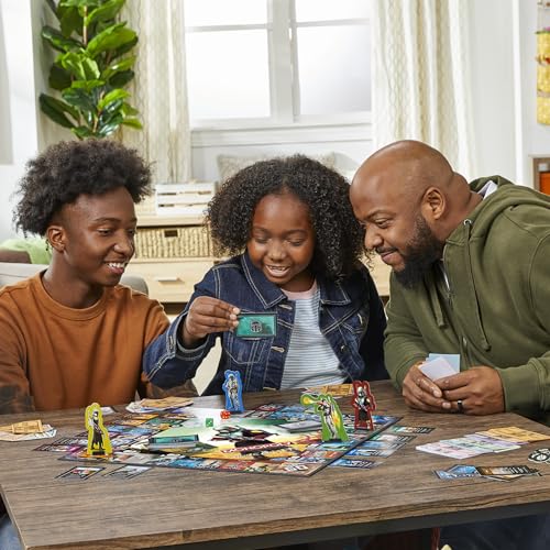 Hasbro Gaming Monopoly Star Wars Boba Fett Edition ideal for family night.