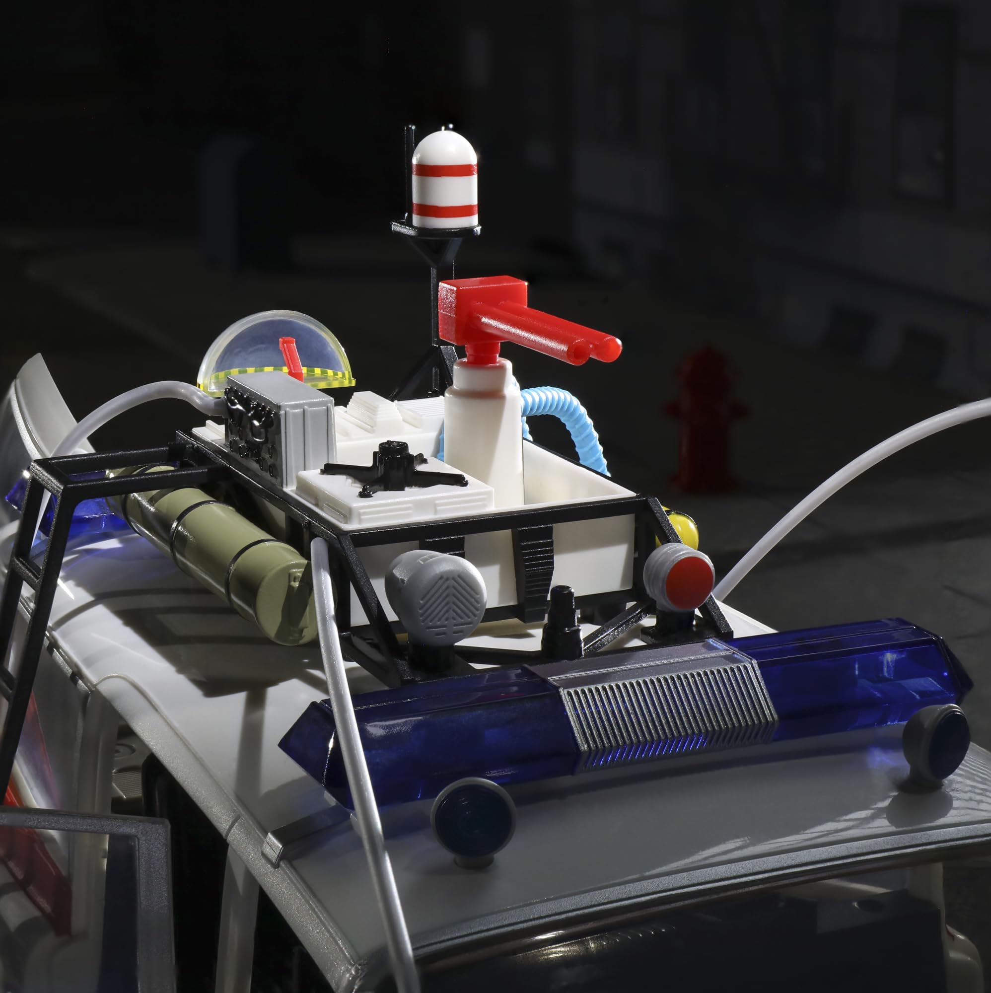 Hasbro Ghostbusters Ecto-1 1984 display setup for immersive collections
