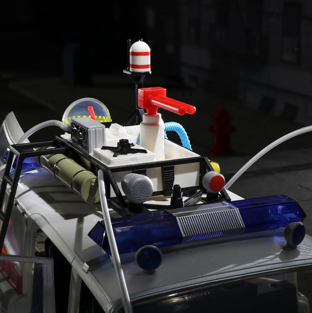 Hasbro Ghostbusters Ecto-1 1984 display setup for immersive collections