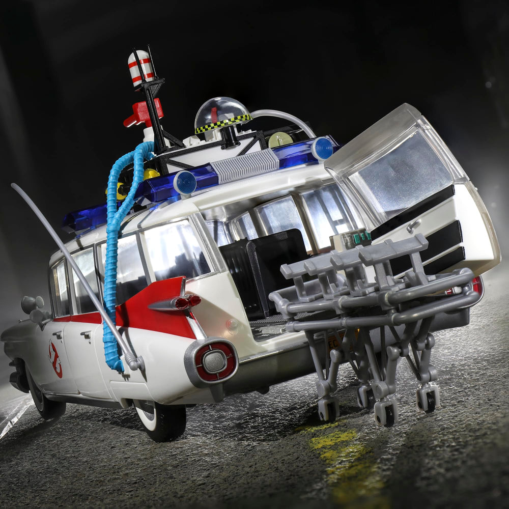 Hasbro Ghostbusters Ecto-1 1984 open doors for poseable Ghostbusters scenes