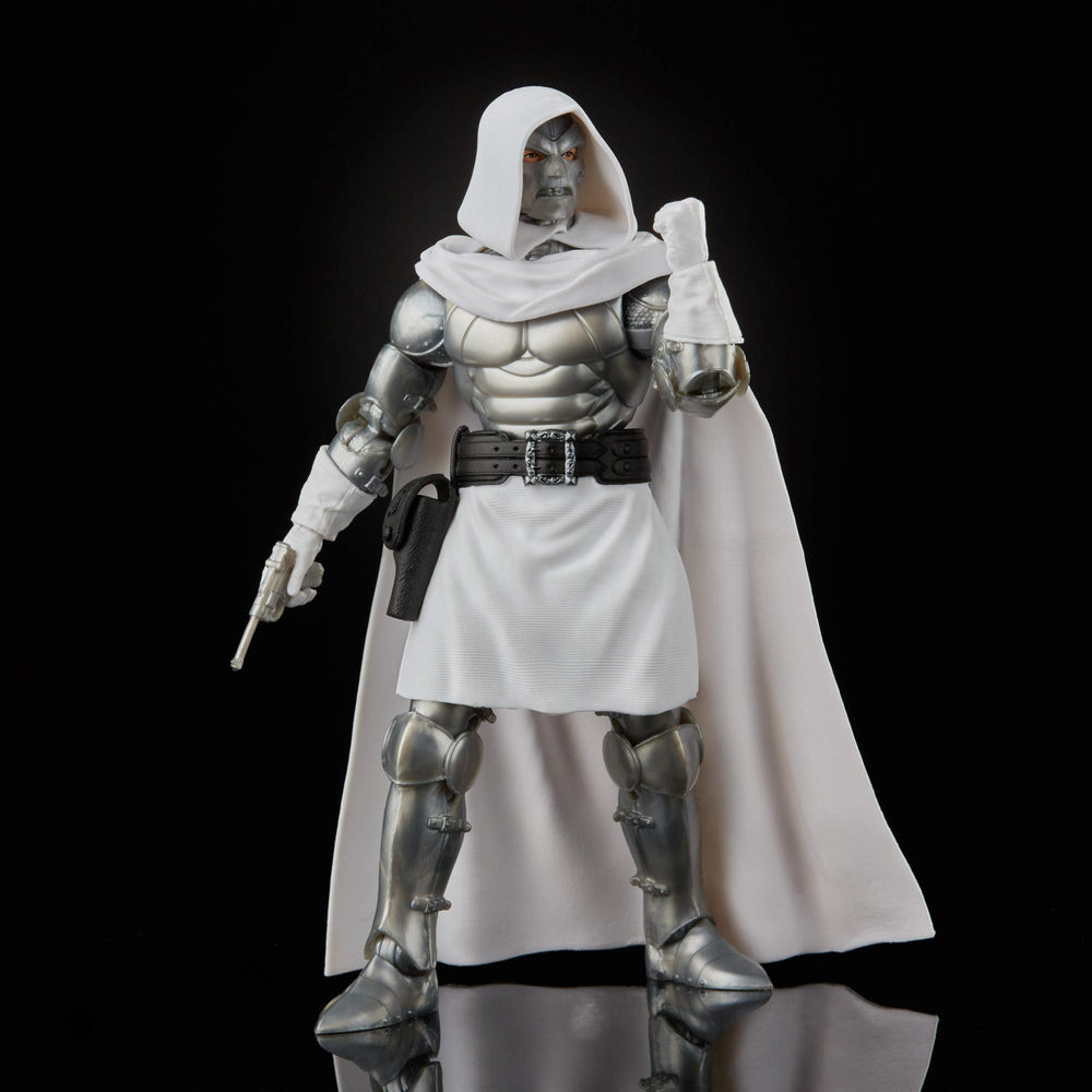 Hasbro Marvel Legends Dr. Doom accessory ornate crest adds authentic battle-ready flair.