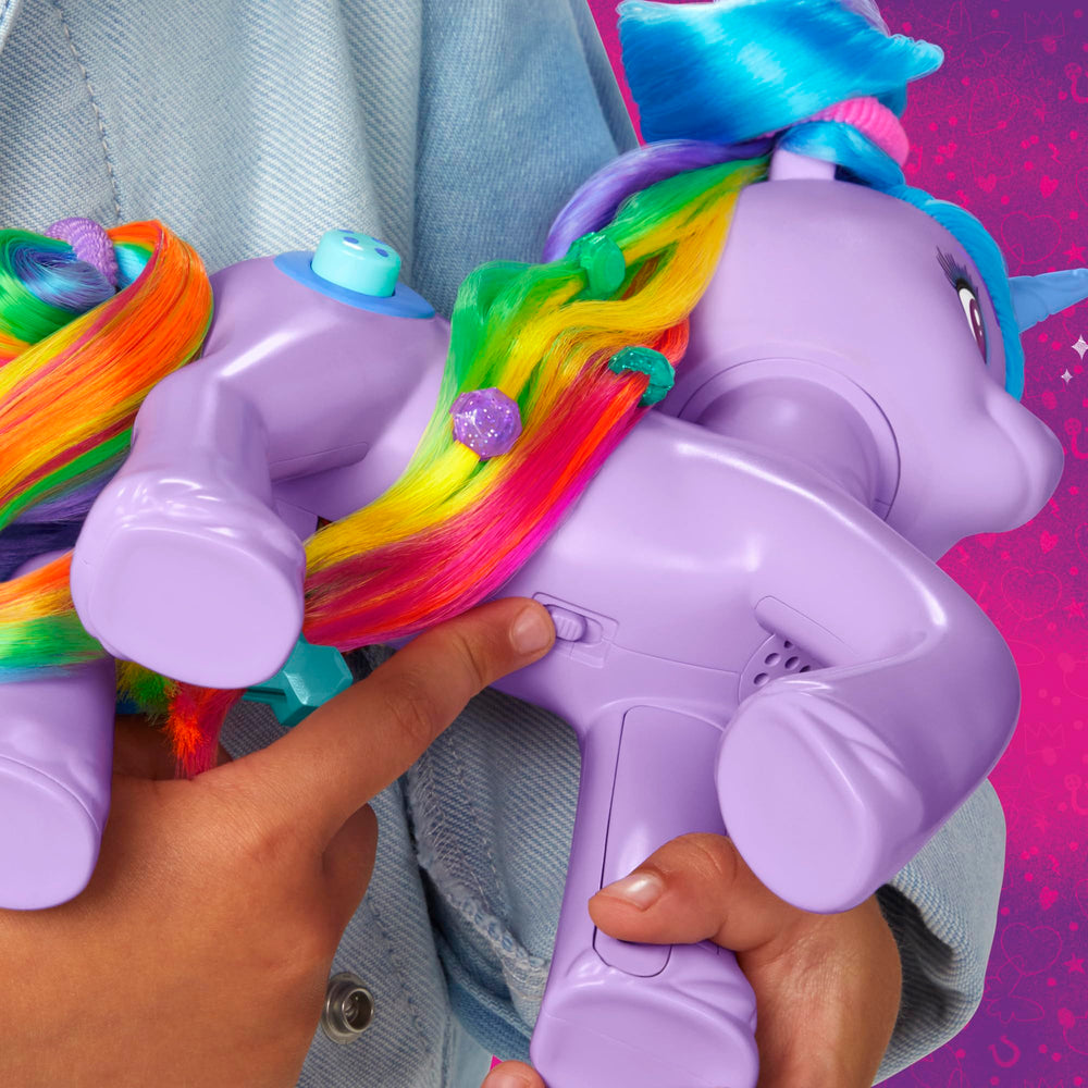 Hasbro My Little Pony Izzy Moonbow sounds and phrases for friendly interaction