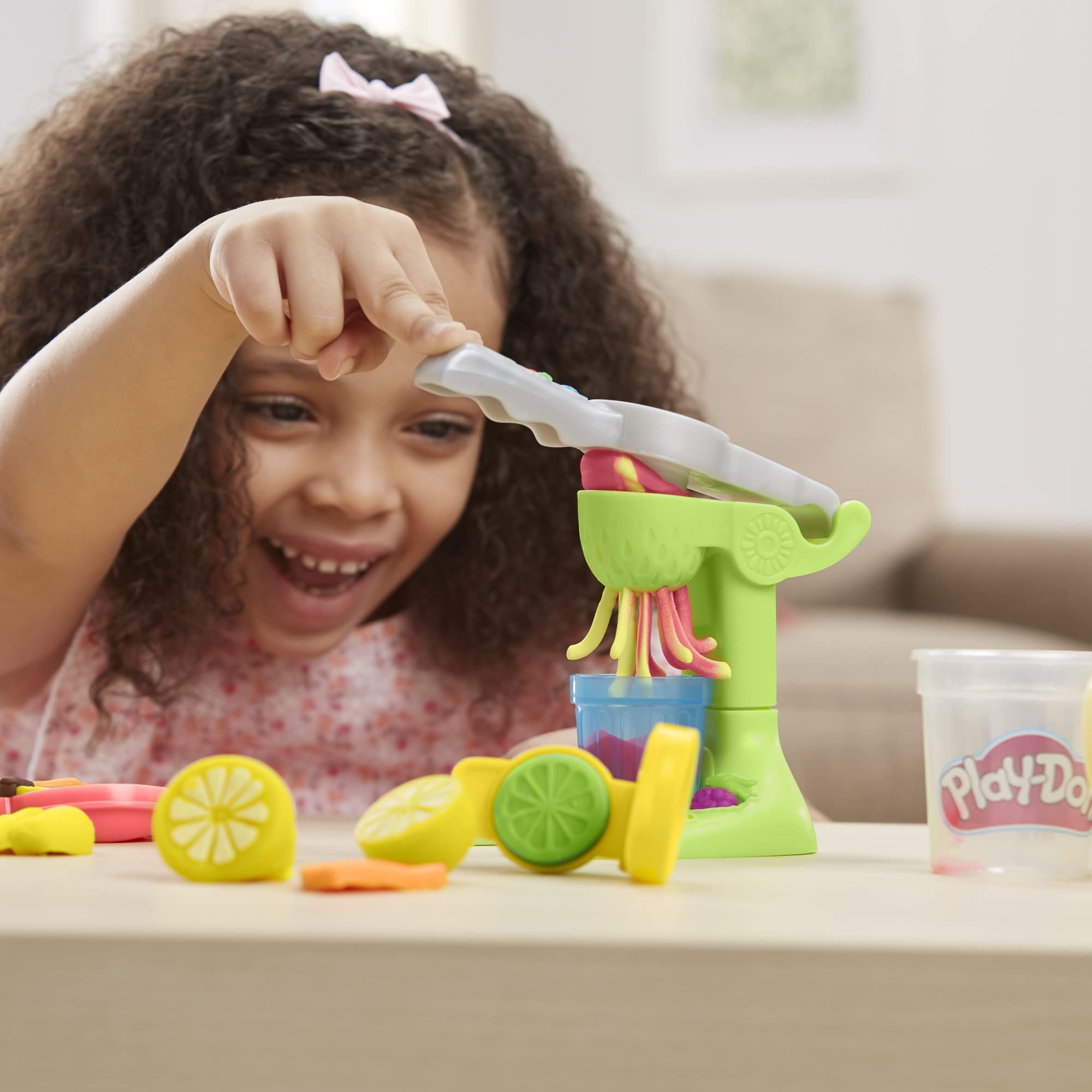 Hasbro Play-Doh berry basket mold adds colorful pretend foods.