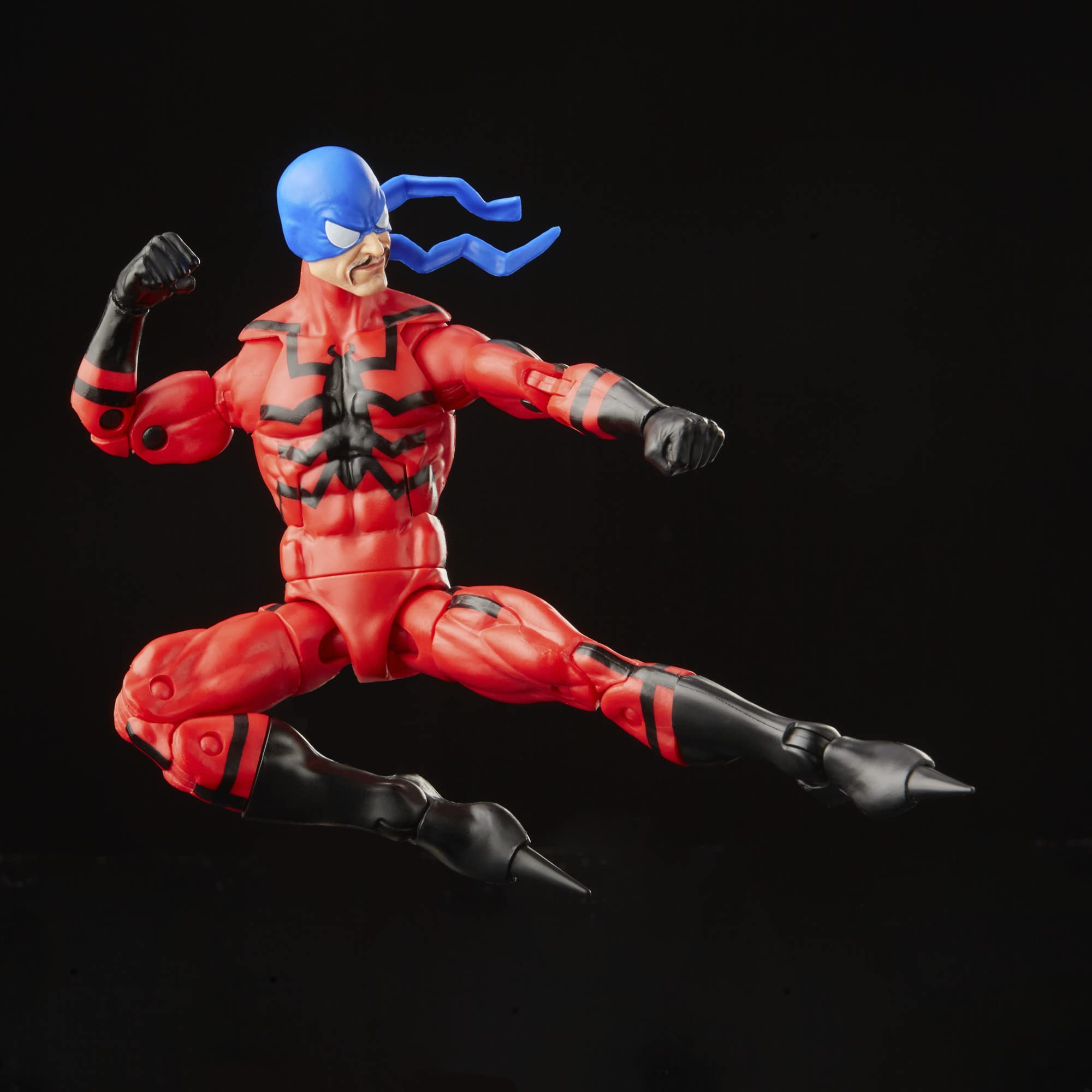 Hasbro Tarantula leg articulation offers versatile stance options.