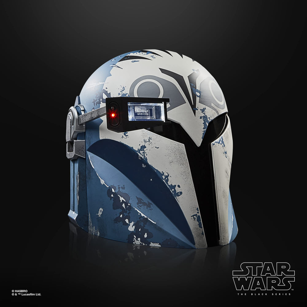 Hasbro Star Wars Bo-Katan helmet for cosplay-ready outfits and photo moments.