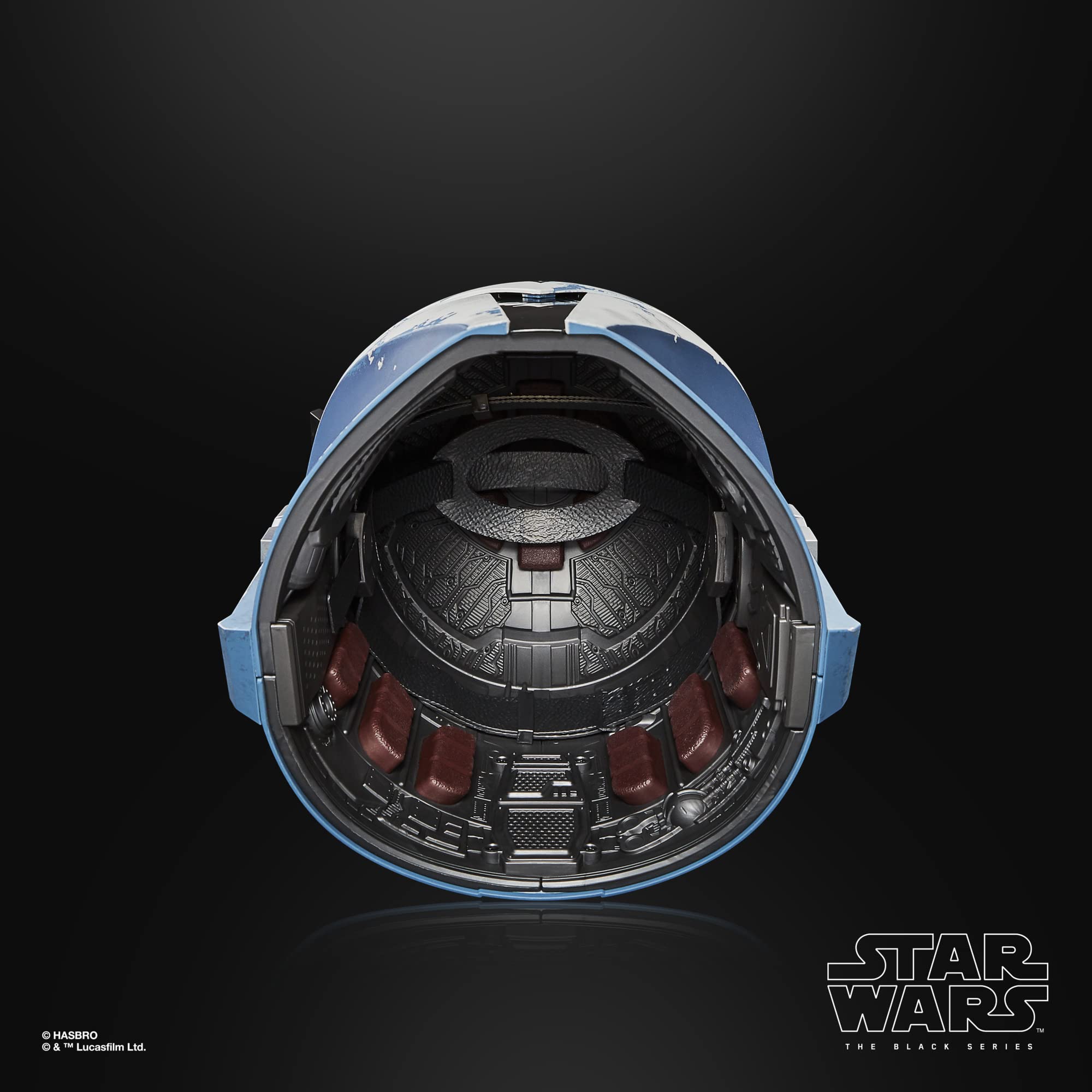 Hasbro Star Wars Bo-Katan helmet suits fans of all ages.