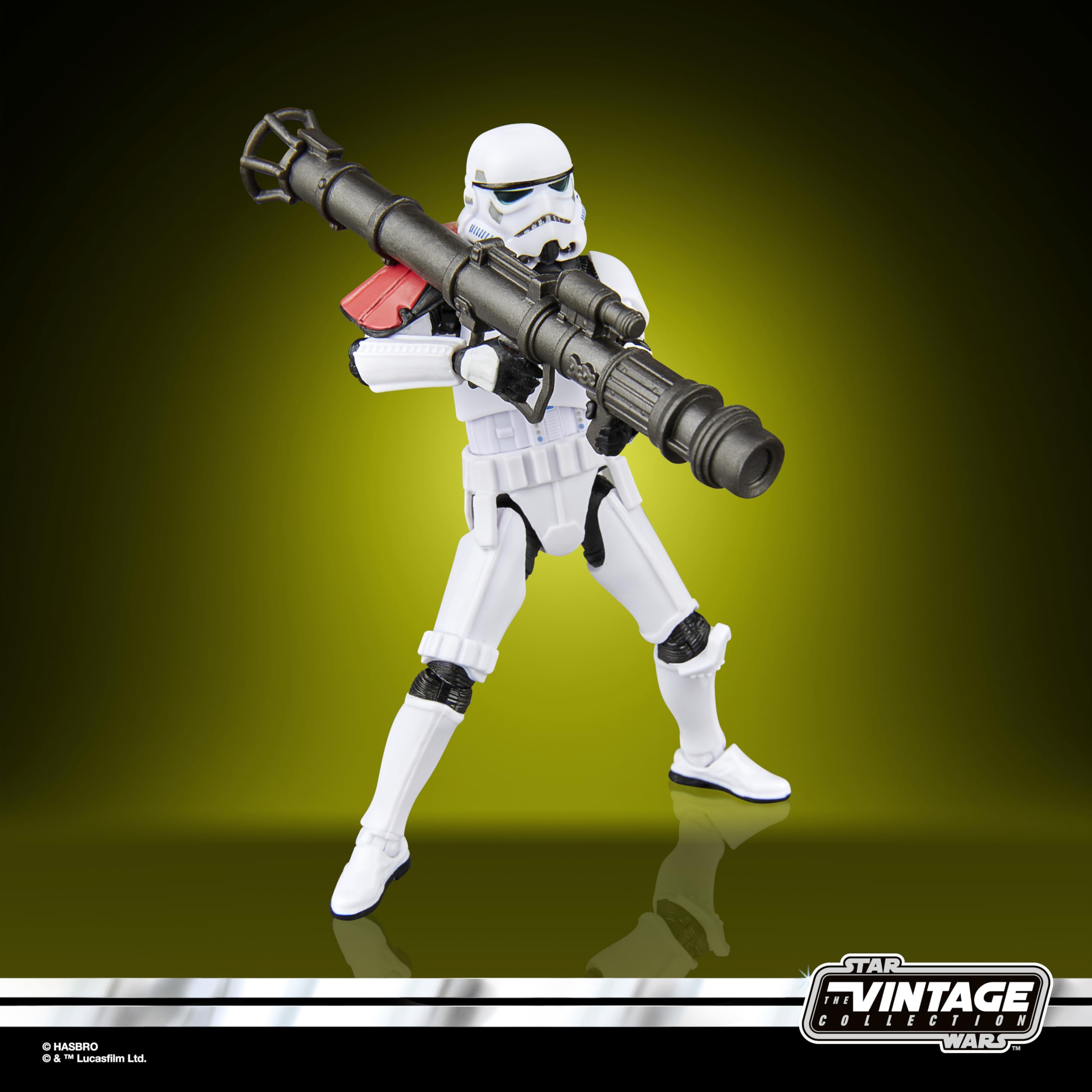 Hasbro Star Wars Vintage Collection Rocket Launcher Trooper side profile display