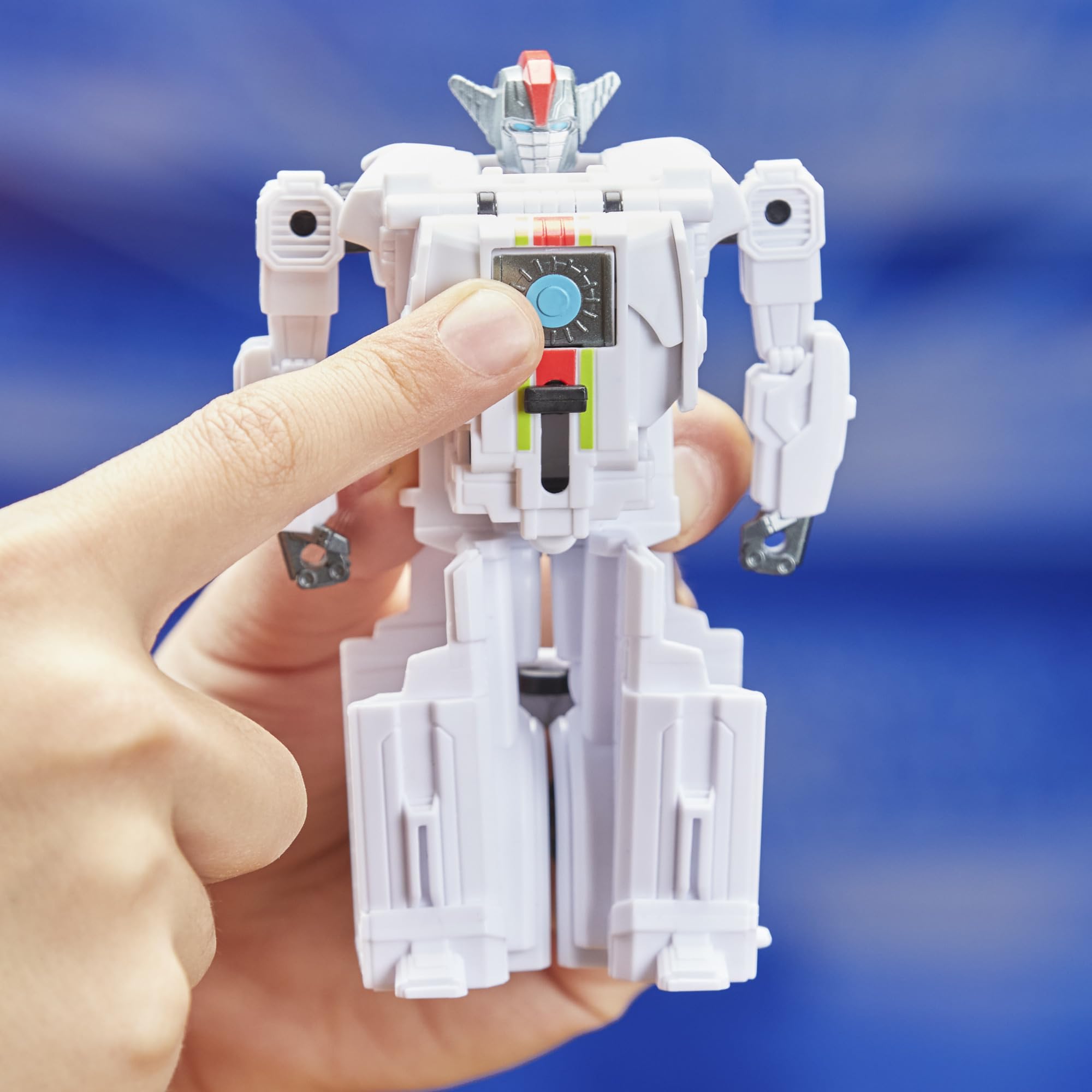 Wheeljack in Cybertronian car mode for imaginative battles