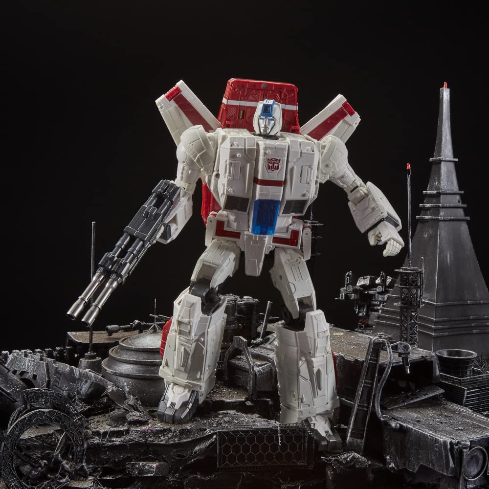 Jetfire with gear enables epic siege poses for display and play.