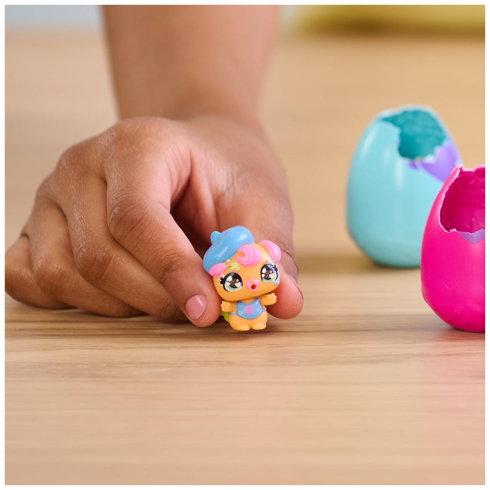 Hatchimals Alive cat figure image adds a curious companion for playtime adventures.