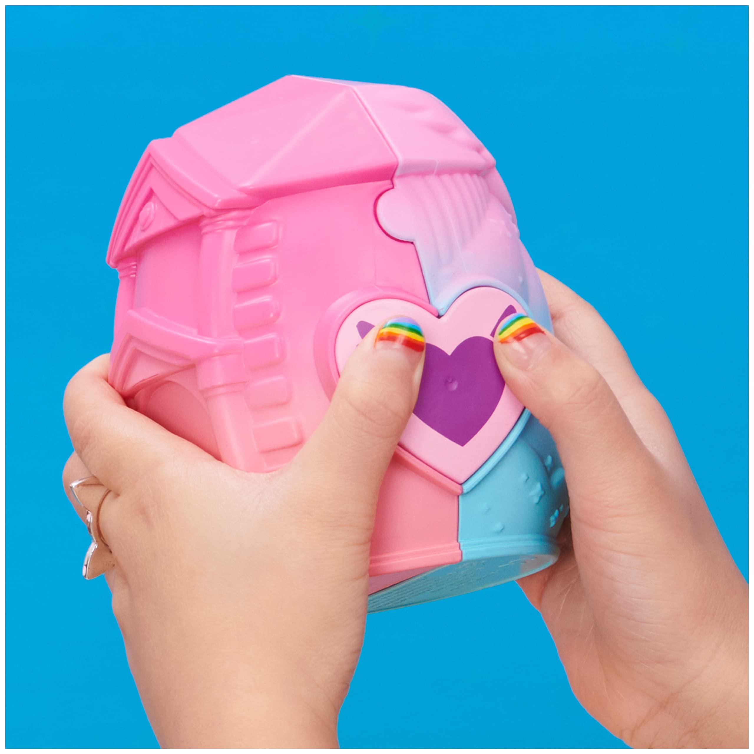 Hatchimals CollEGGtibles parent figures included for story-driven play sessions