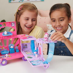 Hatchimals CollEGGtibles eggs and mom with four babies