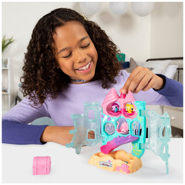 Hatchimals Coral Castle glitter seashell adds dazzling detail to underwater stories.